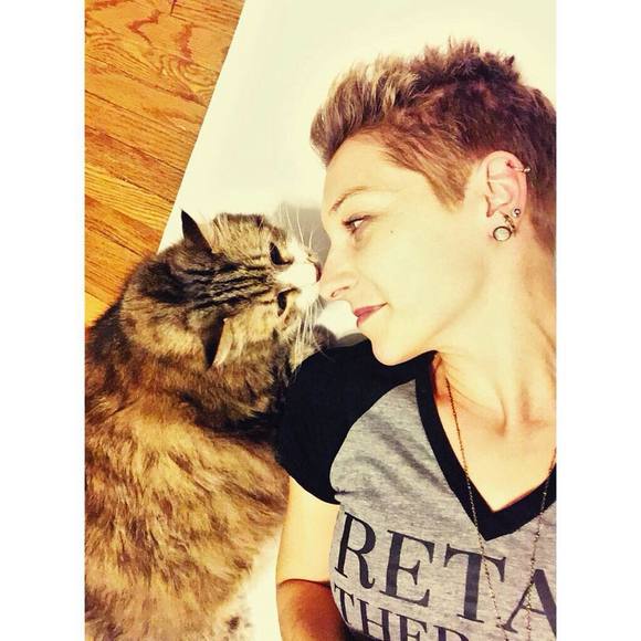 Meet your Posher, Rhonda - Picture 1 of 1